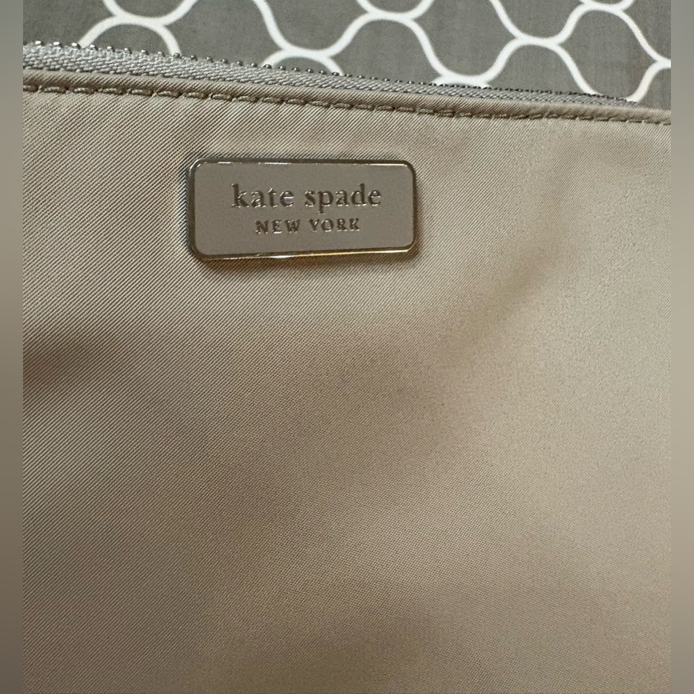 KATE SPADE Madelyne Wilson Road Triple Gusset Nylon & Leather Crossbody Purse - Picture 7 of 9